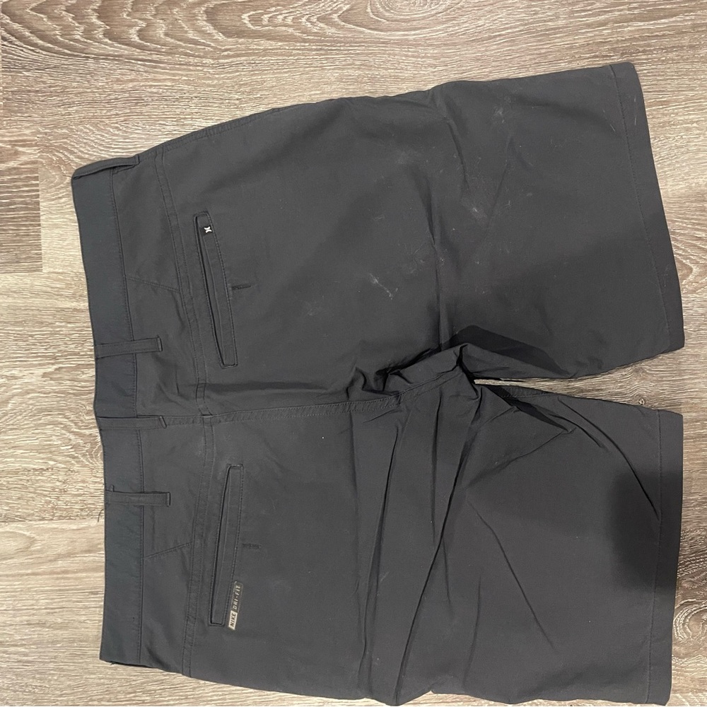 Hurley Men’s Dri-FIT Chino Walkshort size 34 waist, 10 inch inseam.  Obsidian - Picture 3 of 5